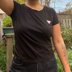Black GUESS T-shirt